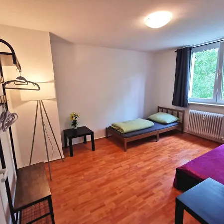 Monteurzimmer Neukoelln Апартаменты *